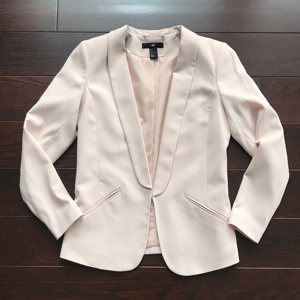 Gently used blush blazer size 6